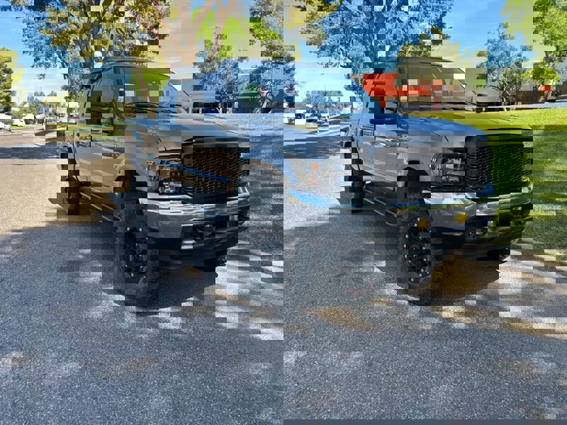 Used 2003 Ford F350 Lariat image 9