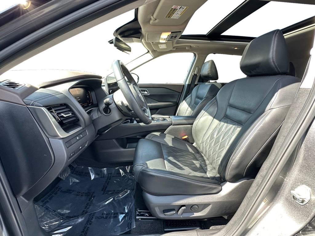 Used 2023 Nissan Rogue Platinum w/ Platinum Premium Package AWD/4WD image 9