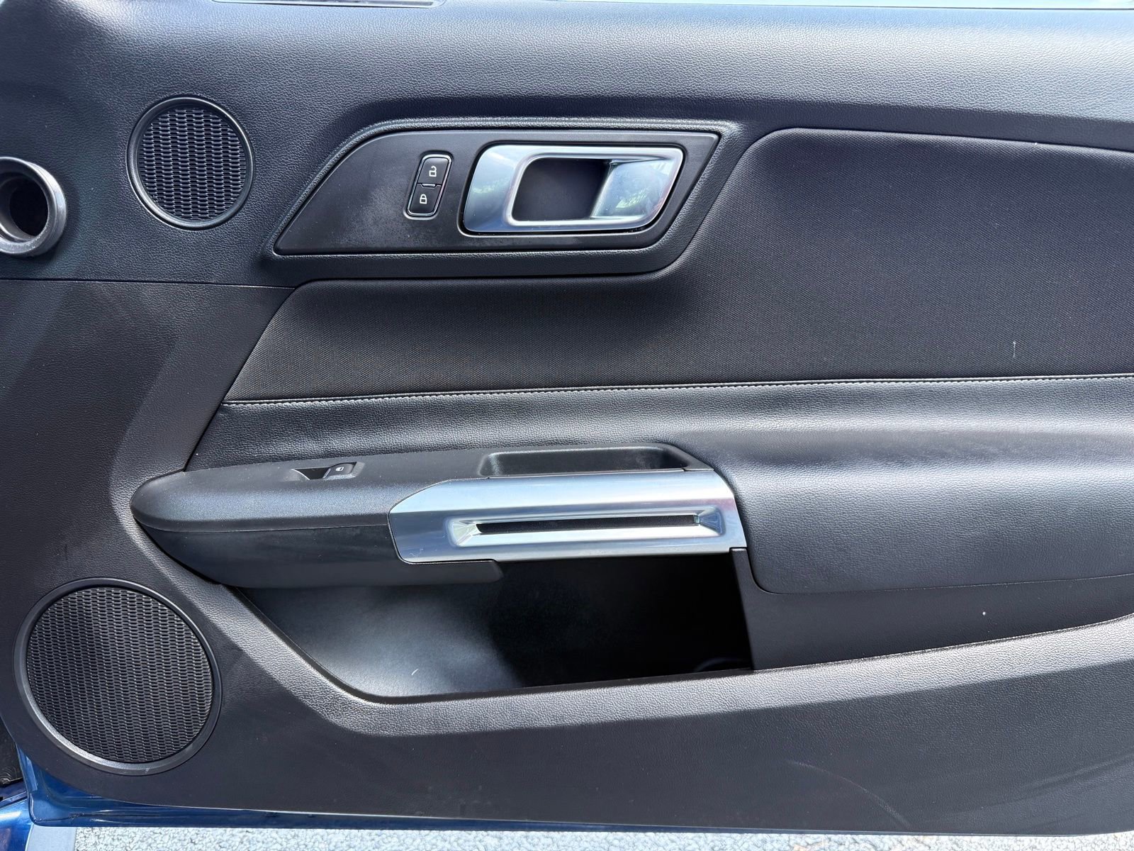 Used 2022 Ford Mustang Coupe w/ Equipment Group 101A RWD image 41