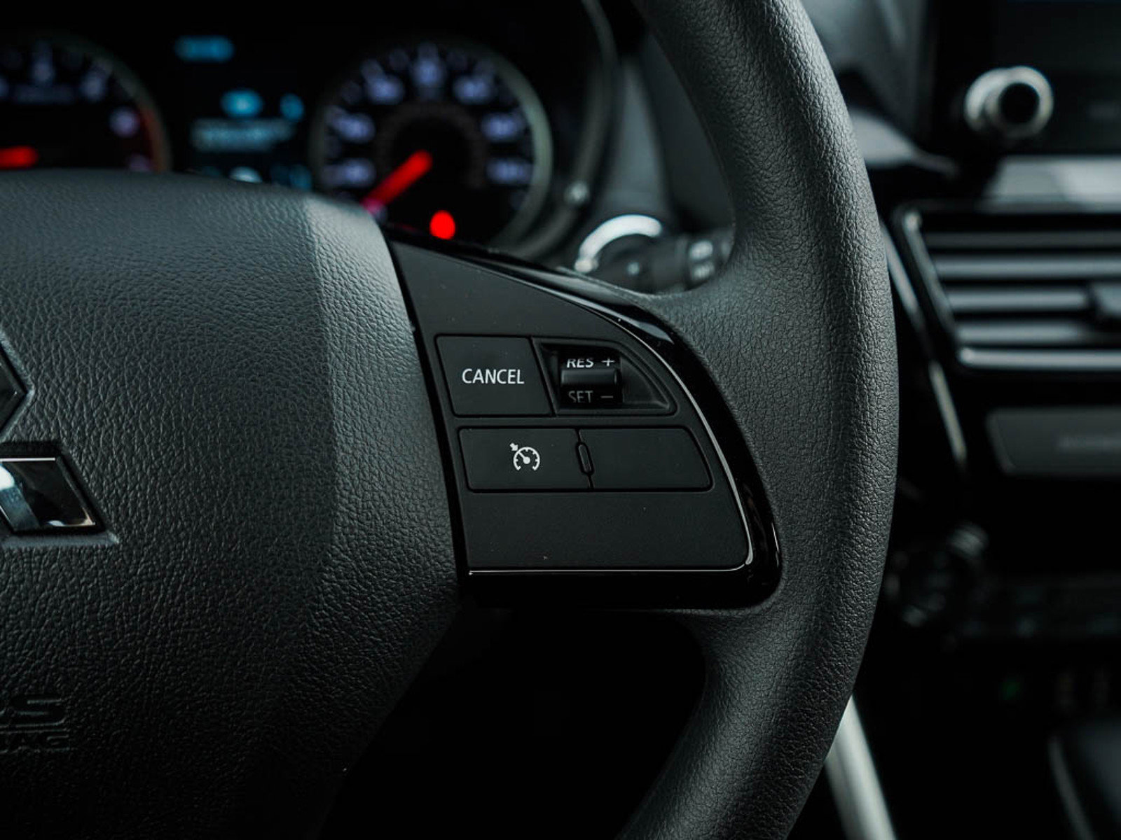 New 2025 Mitsubishi Eclipse Cross LE image 20