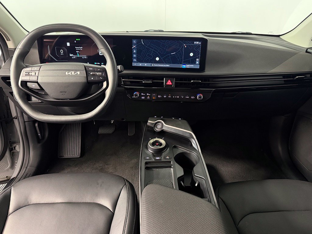 Used 2025 Kia EV6 Wind RWD image 15
