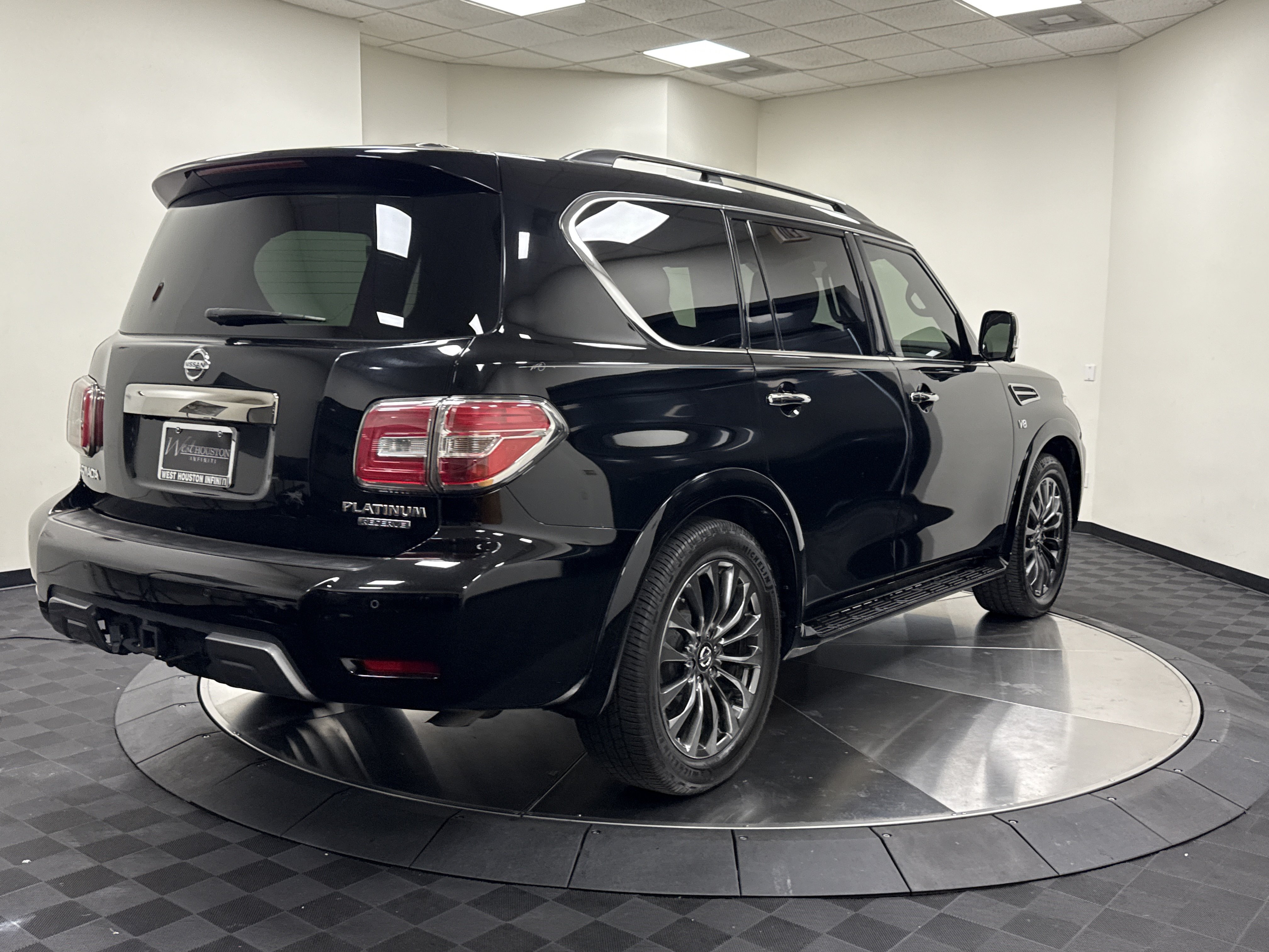 Used 2020 Nissan Armada Platinum w/ Platinum Reserve Package RWD image 7