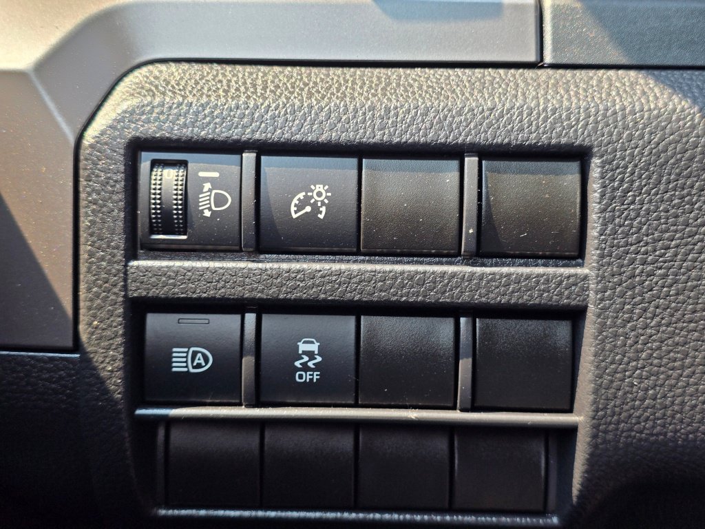 Used 2024 Toyota Tacoma TRD Off-Road AWD/4WD image 36