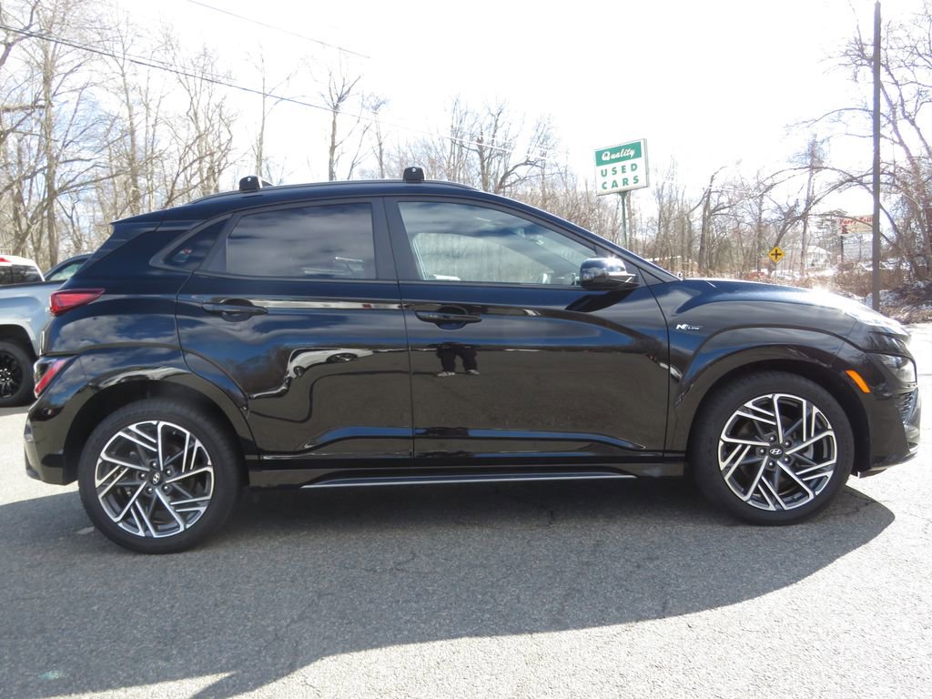 Used 2022 Hyundai Kona N Line image 4