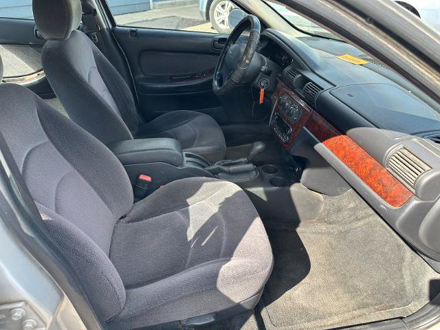 Used 2001 Chrysler Sebring LX FWD image 18