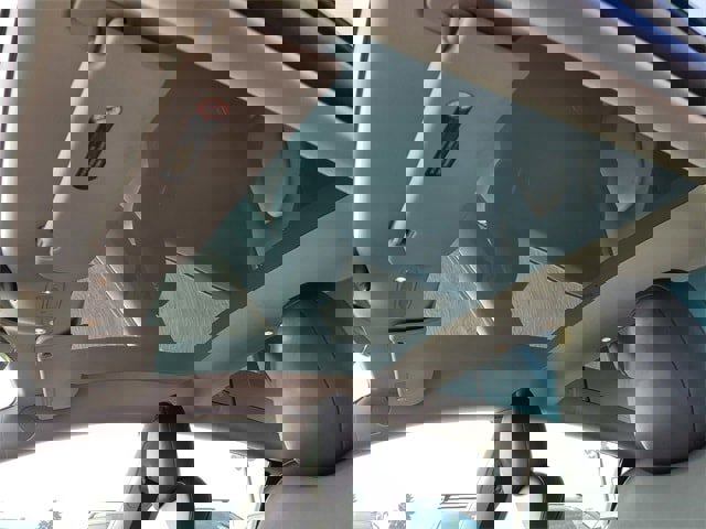 Used 2023 Tesla Model 3 Standard Range image 18