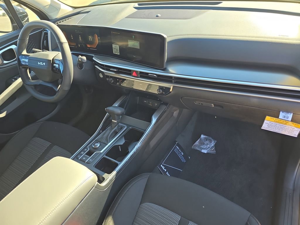New 2026 Kia Sorento LX FWD image 11