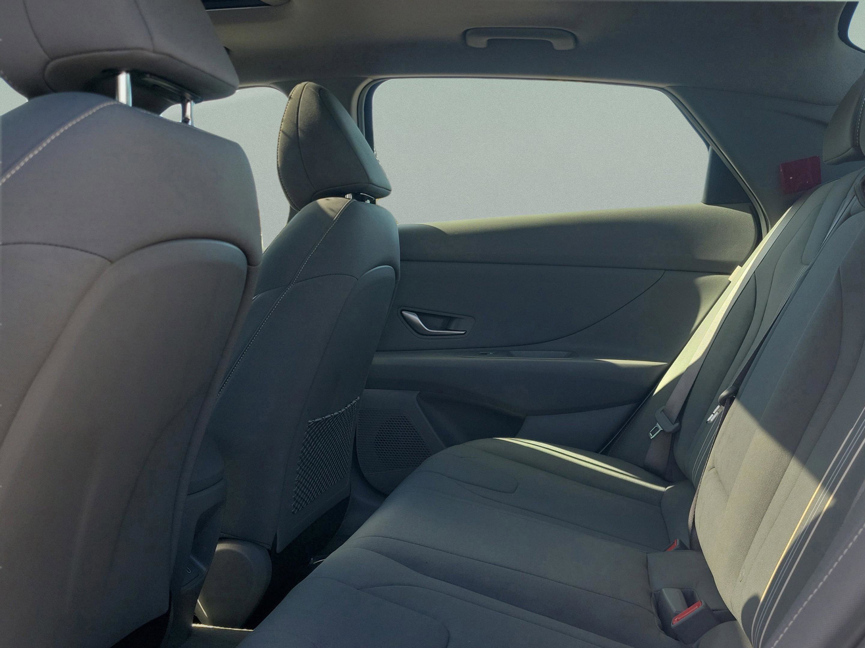 New 2026 Hyundai Elantra SEL Sport image 10