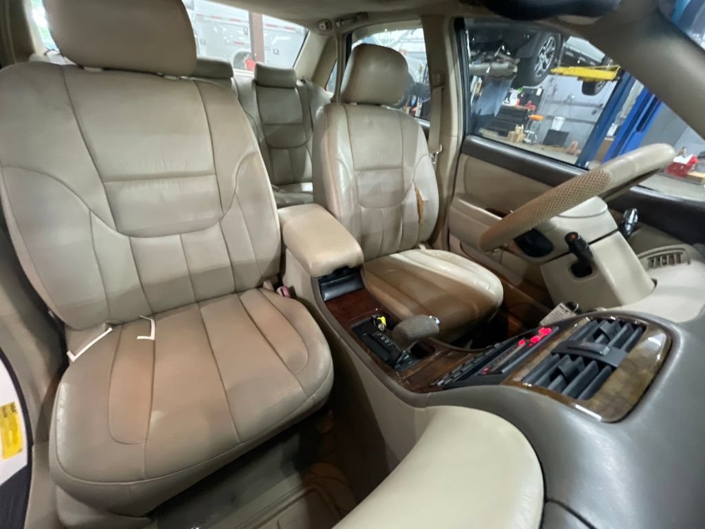 Used 2002 Toyota Avalon XL FWD image 10