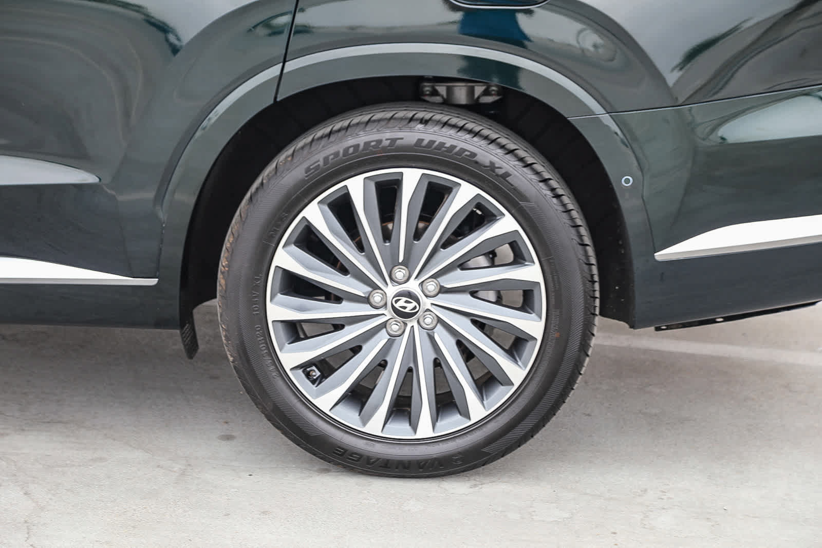 Used 2025 Hyundai Palisade Calligraphy FWD image 10