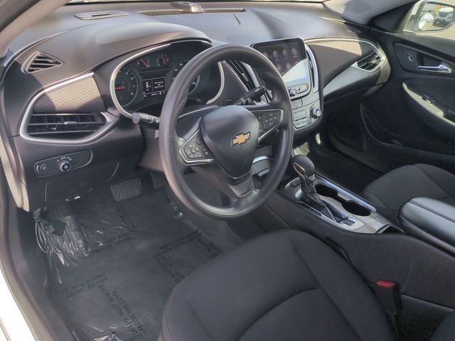 Used 2024 Chevrolet Malibu LT FWD image 11