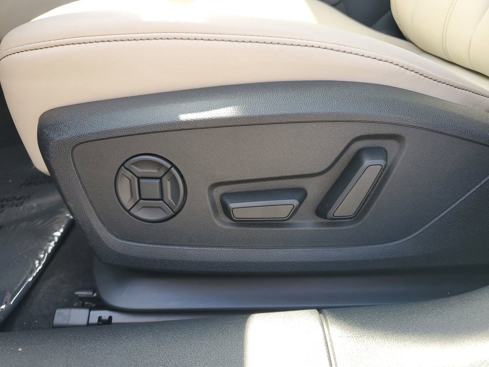 Used 2025 Audi A5 2.0T Premium w/ Convenience Package AWD/4WD image 23