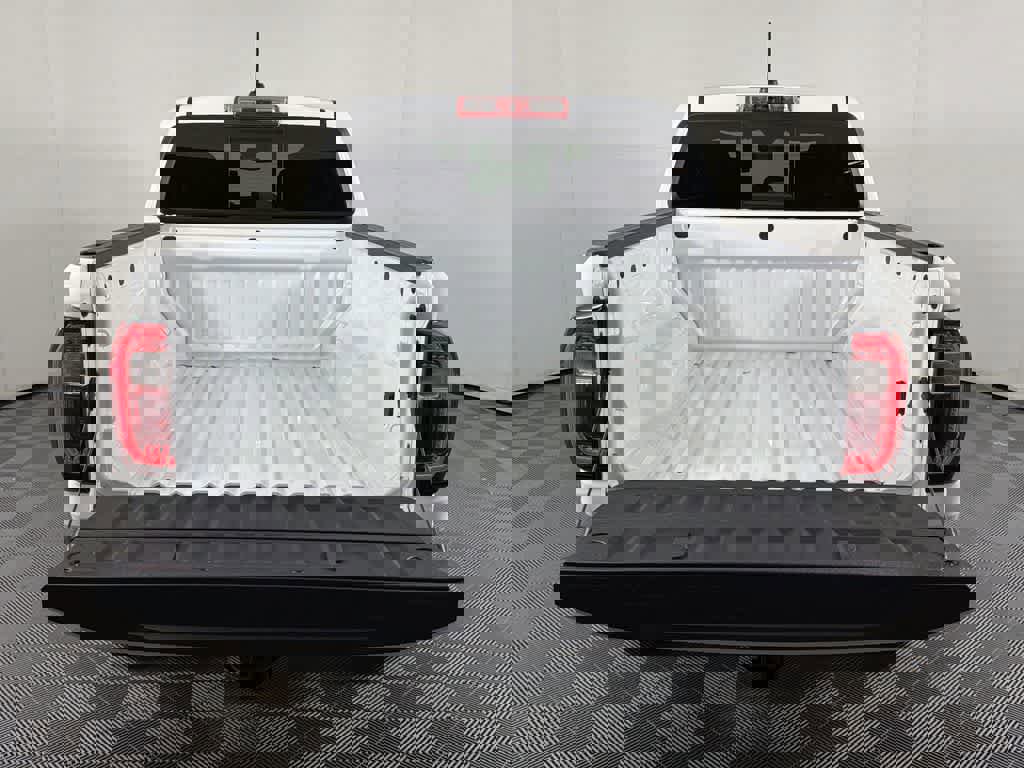 New 2026 GMC Canyon Elevation w/ Convenience Package image 31