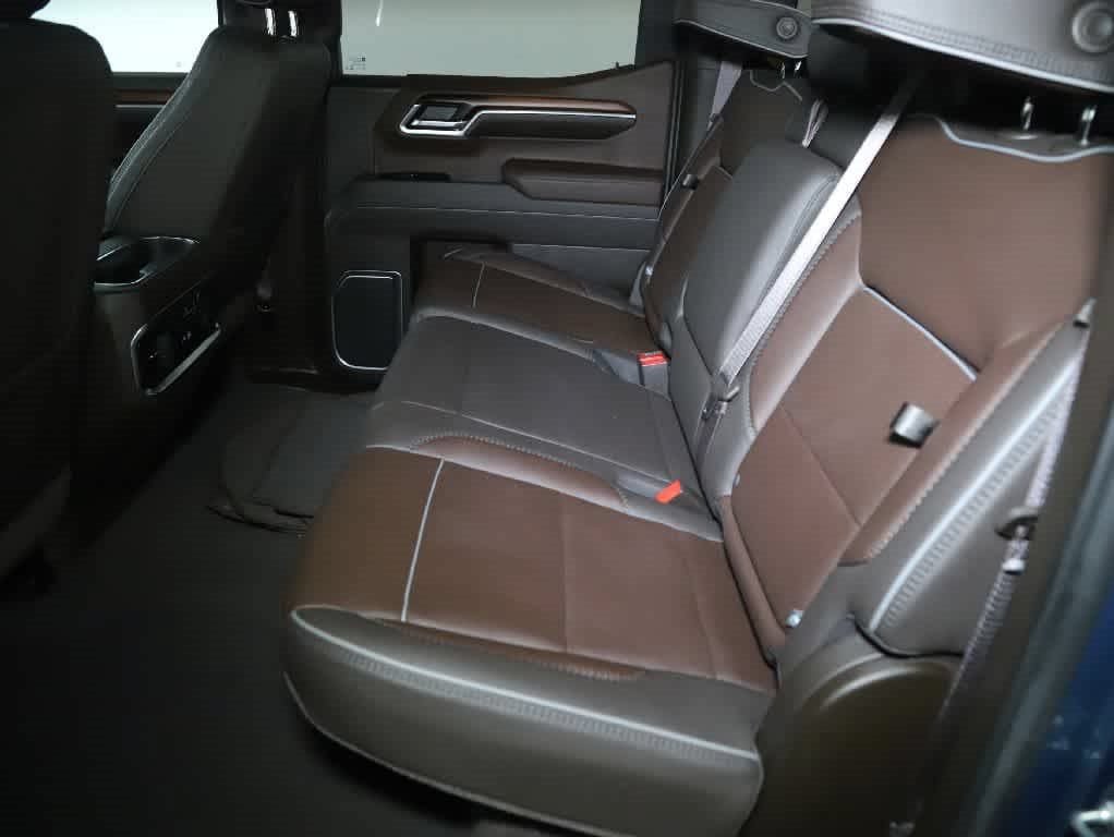 Used 2025 GMC Sierra 1500 Denali w/ Denali Reserve Package AWD/4WD image 14