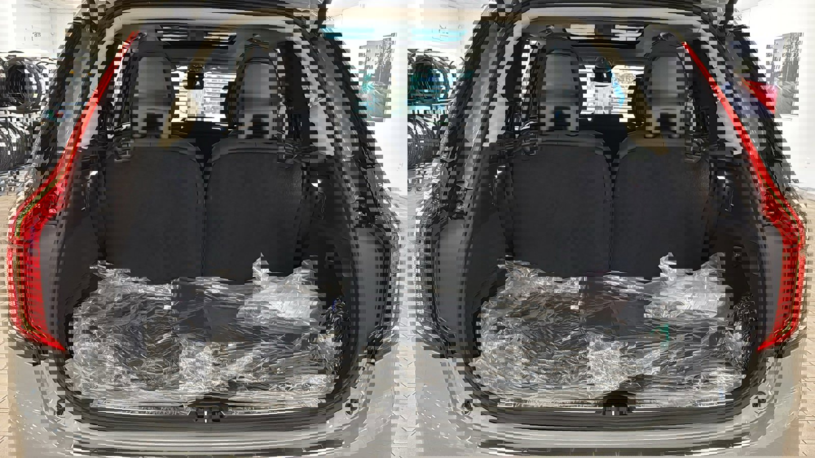 New 2026 Volvo XC90 B6 Plus w/ Protection Package Premier image 30