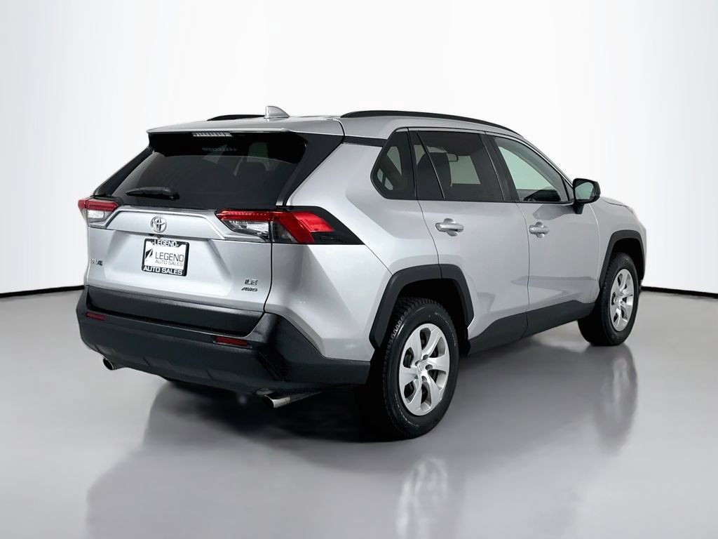 Used 2021 Toyota RAV4 LE AWD/4WD image 5