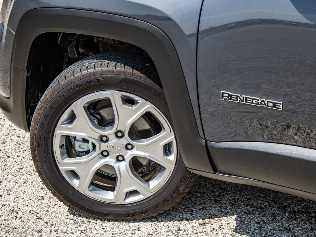 Used 2023 Jeep Renegade Limited AWD/4WD image 11