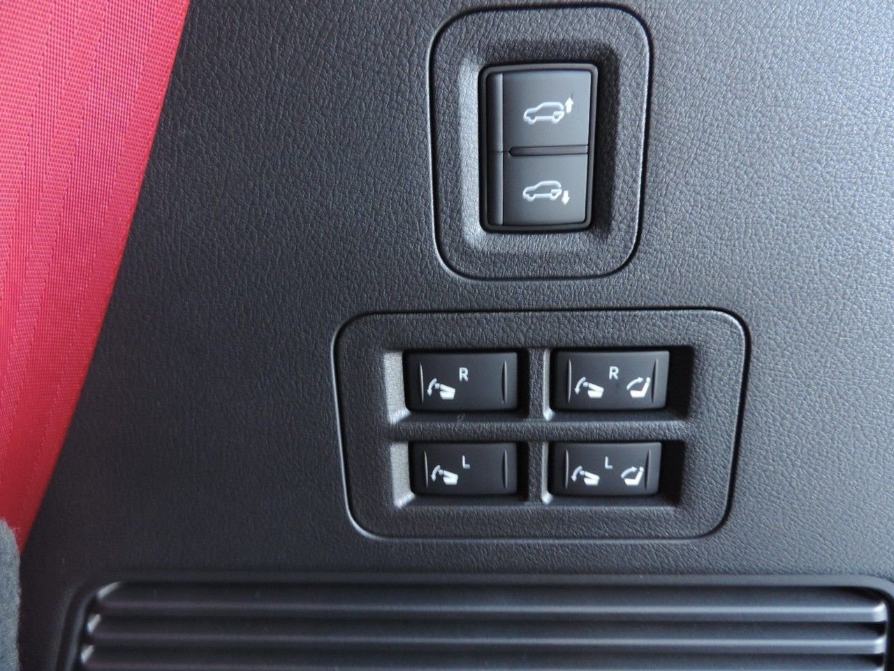 New 2026 Nissan Armada NISMO image 16