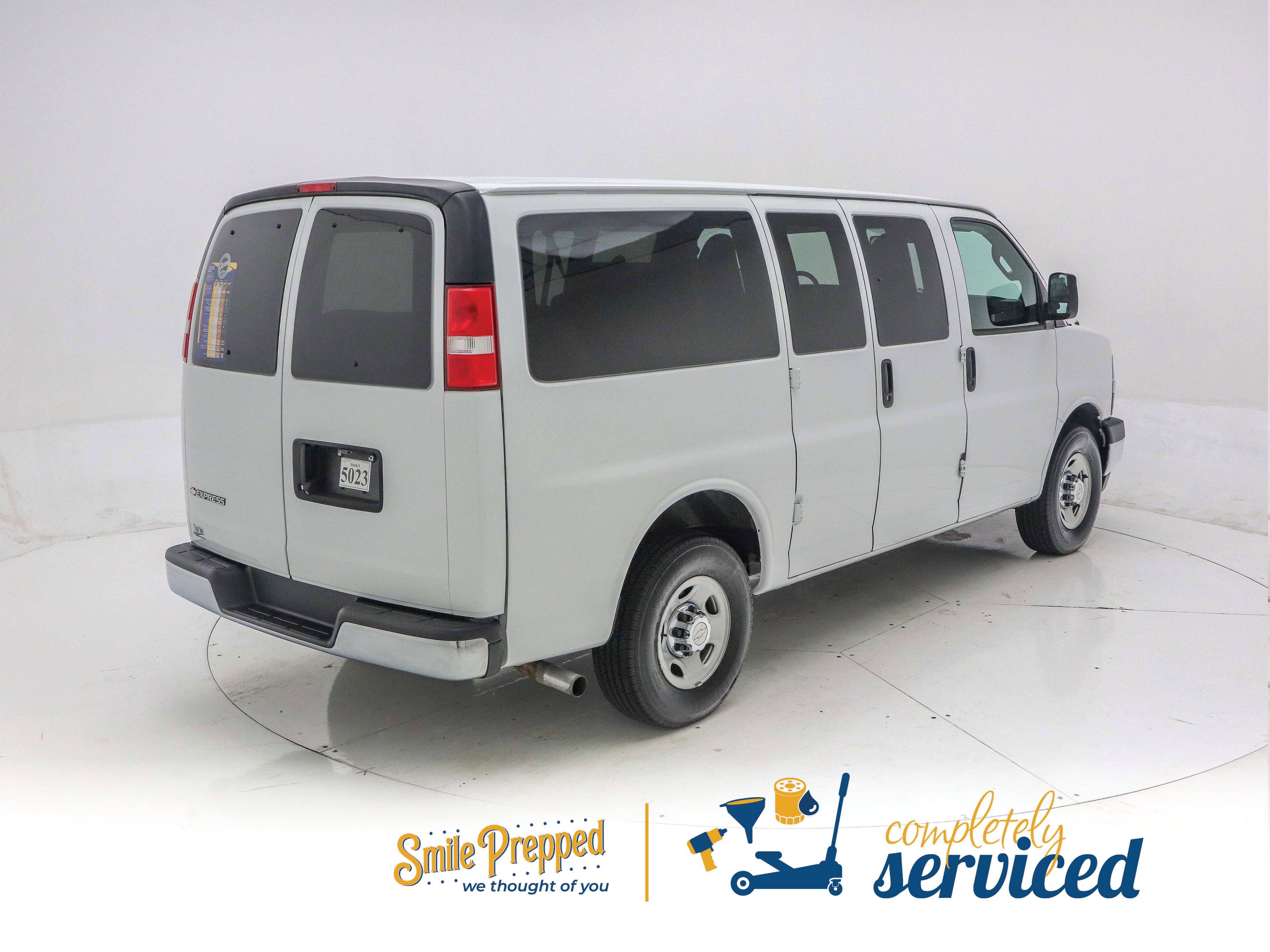 Used 2019 Chevrolet Express 2500 LT w/ LT Preferred Equipment Group image 4