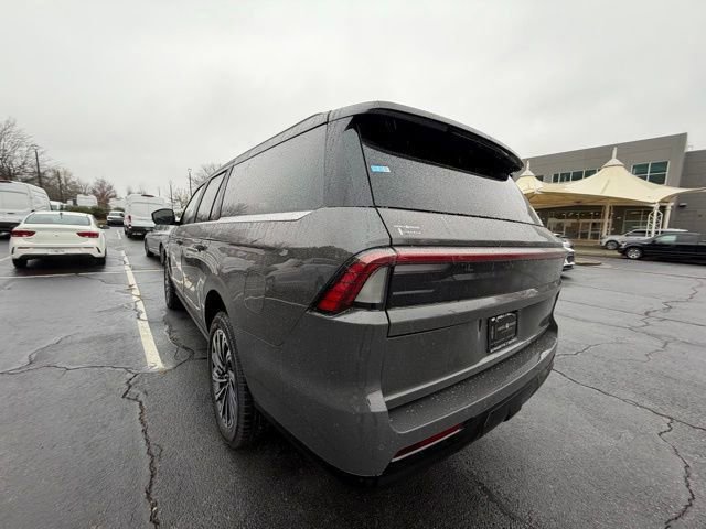 New 2025 Lincoln Navigator L Black Label AWD/4WD image 5