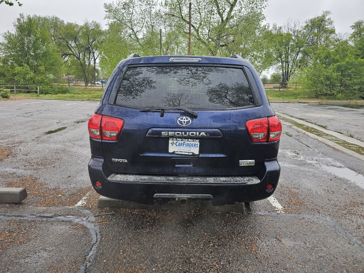 Used 2008 Toyota Sequoia SR5 w/ Towing Pkg AWD/4WD image 4