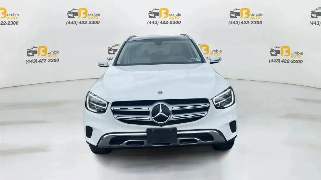 Used 2021 Mercedes-Benz GLC 300 4MATIC image 2