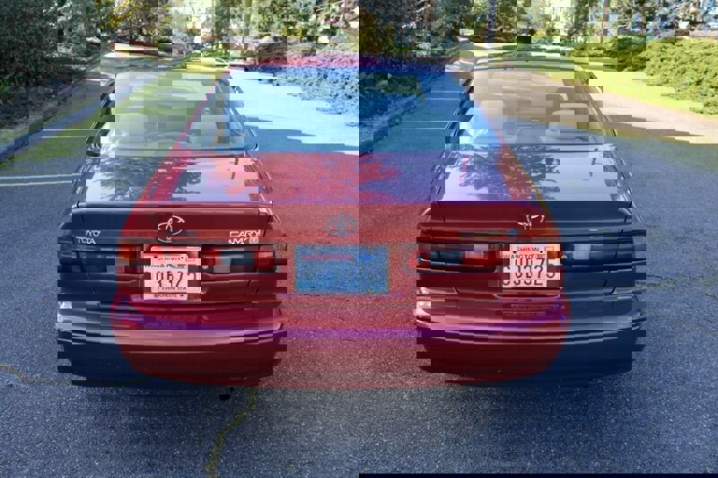 Used 1998 Toyota Camry LE FWD image 10