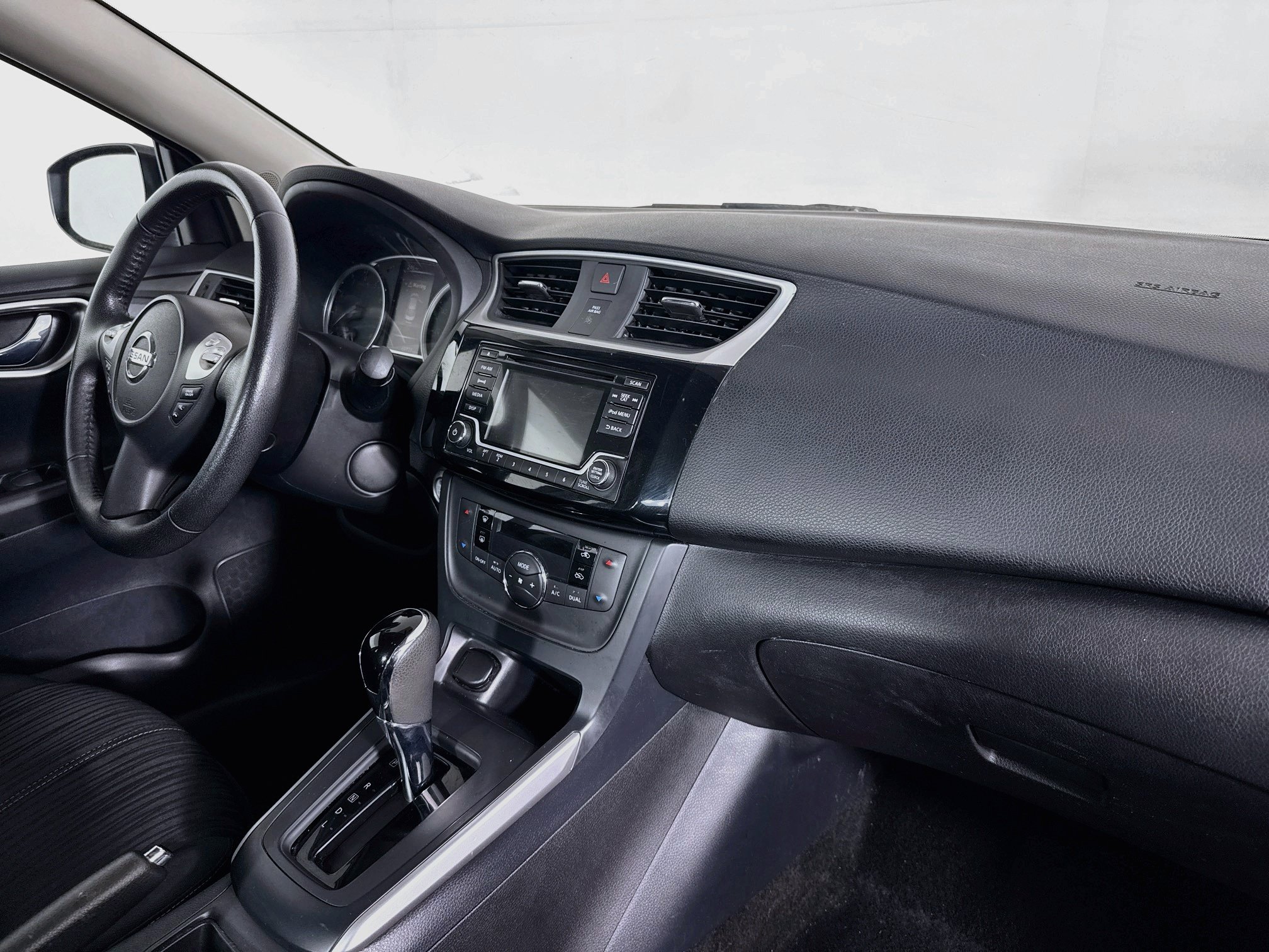 Used 2018 Nissan Sentra SV FWD image 52