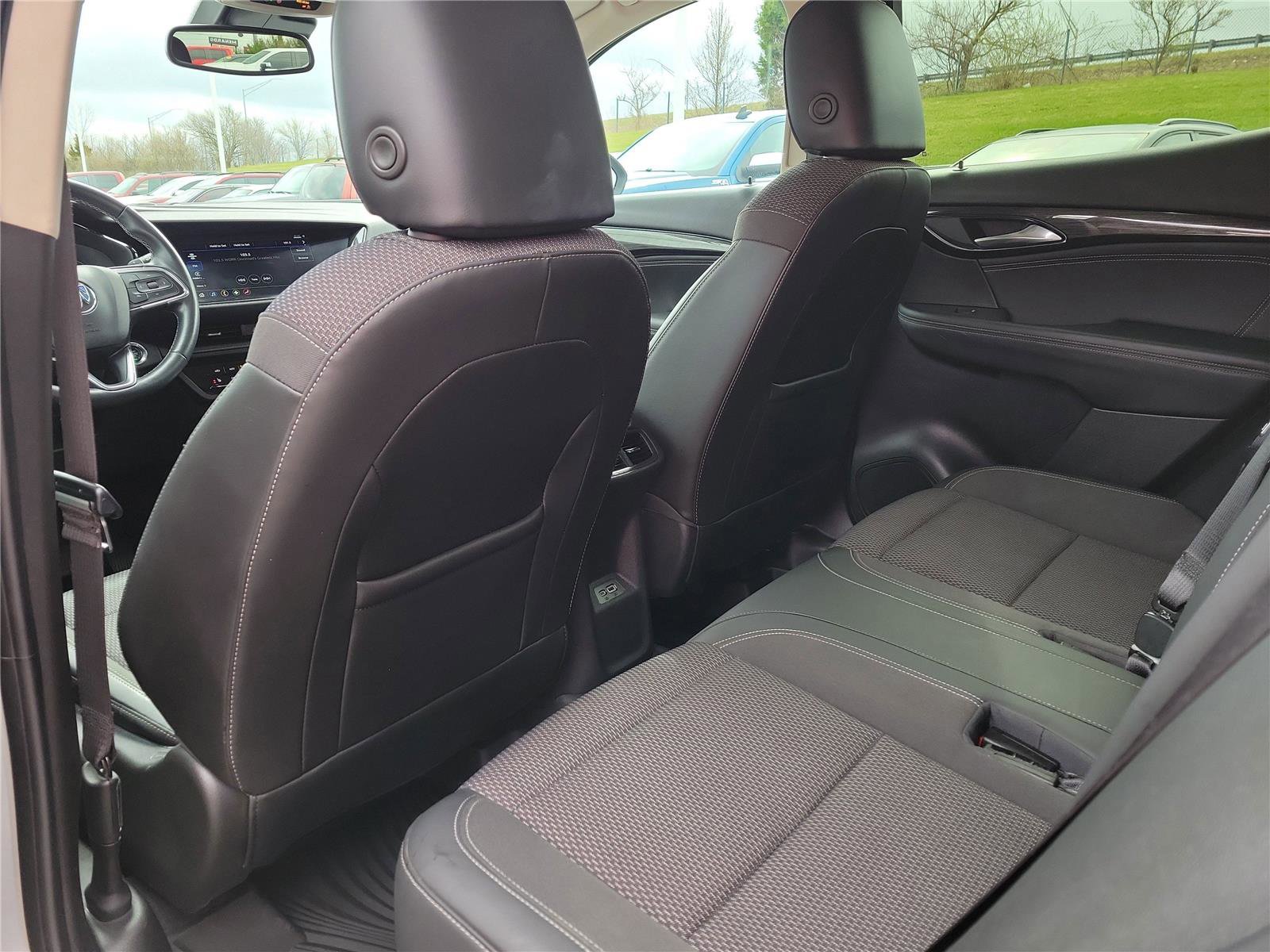 Used 2023 Buick Envision Preferred image 13