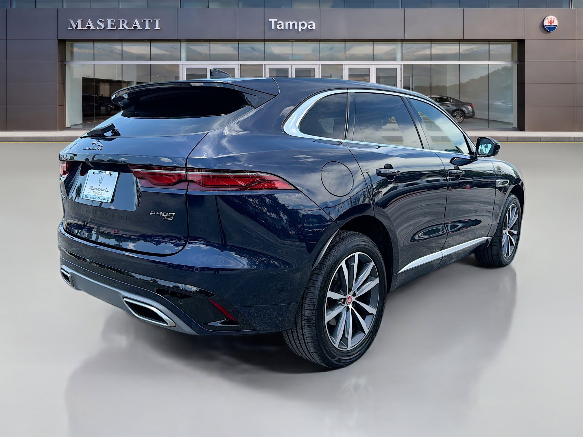 Used 2023 Jaguar F-PACE R-Dynamic S AWD/4WD image 5