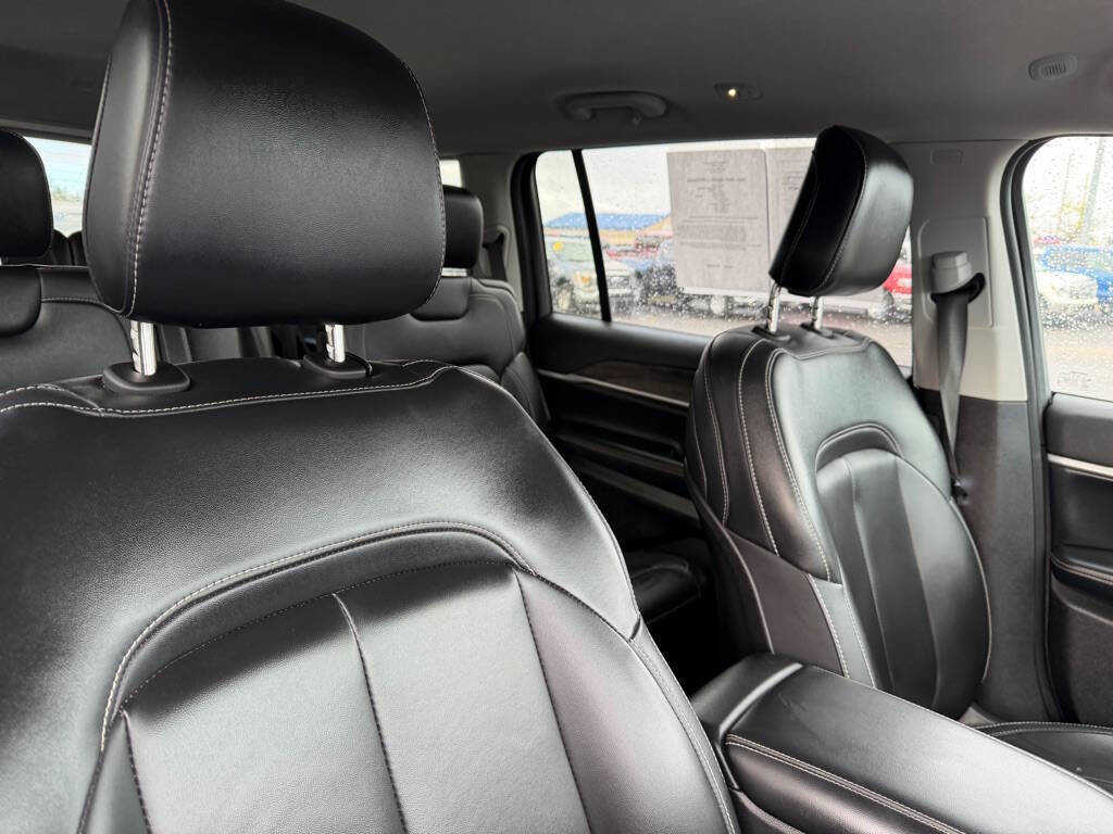 Used 2023 Jeep Grand Cherokee L Limited image 39