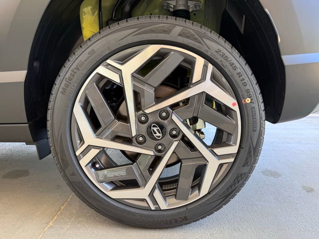 New 2026 Hyundai Kona SEL Premium image 24