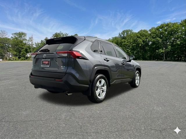 Used 2020 Toyota RAV4 XLE w/ Convenience Package AWD/4WD image 9
