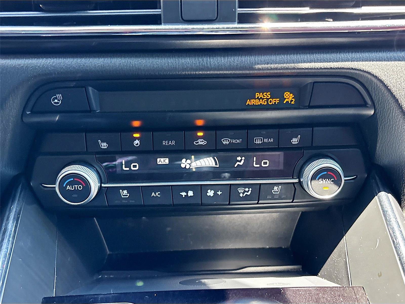 Used 2021 MAZDA CX-9 Carbon Edition AWD/4WD image 16
