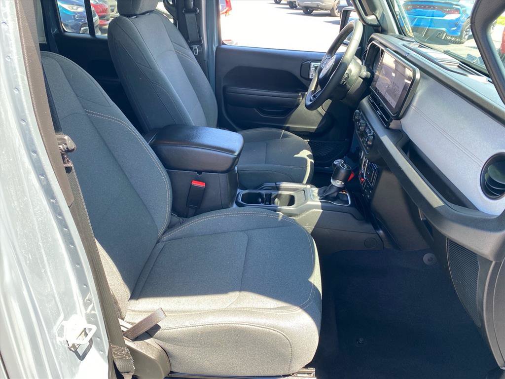 Used 2024 Jeep Wrangler Unlimited Sport AWD/4WD image 24