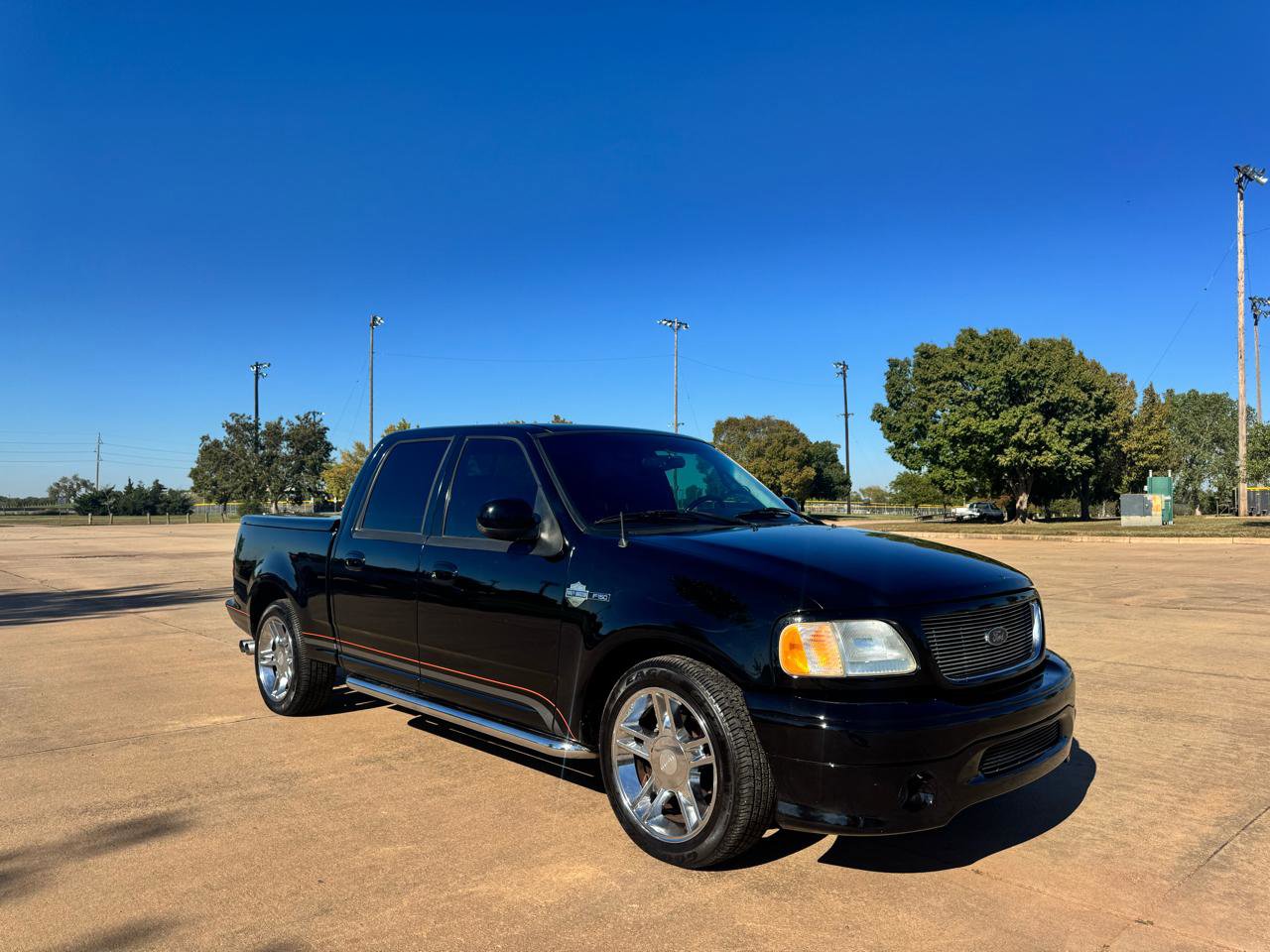 Used 2001 Ford F150 Harley-Davidson RWD image 28