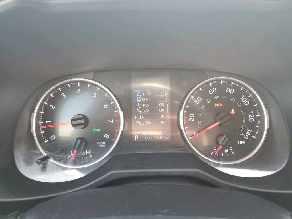 Used 2021 Toyota RAV4 XLE image 13