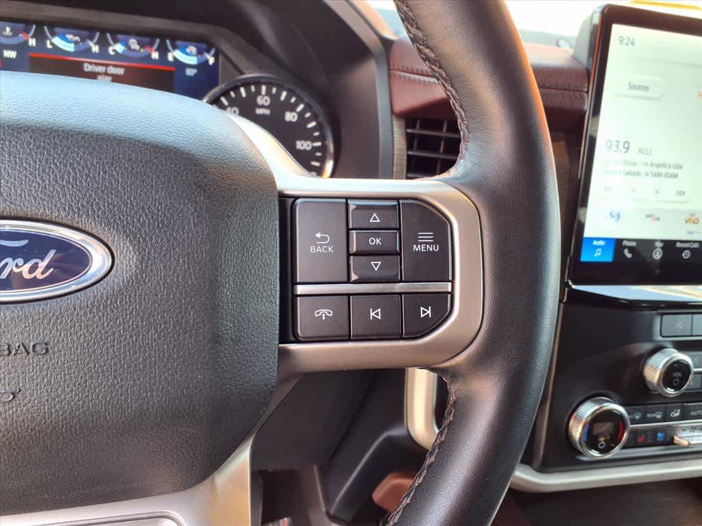 Used 2024 Ford Expedition Limited image 11