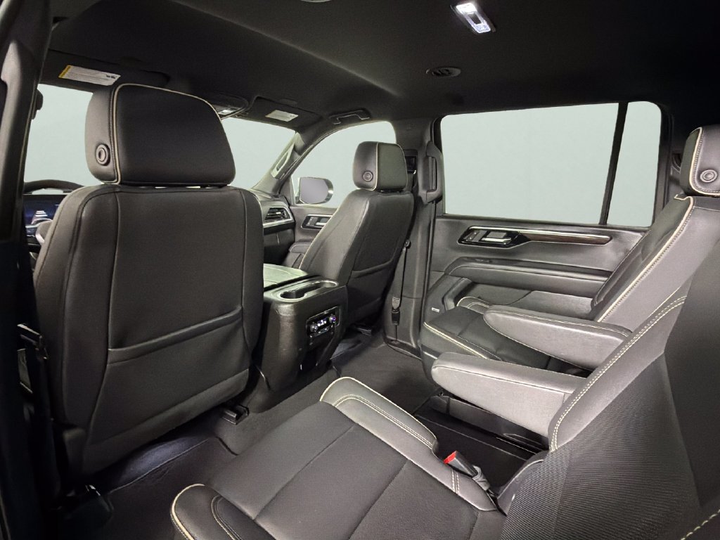 Certified 2025 Chevrolet Suburban Premier AWD/4WD image 28