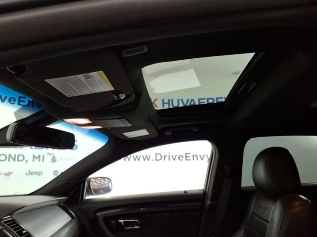 Used 2018 Ford Taurus SHO image 26