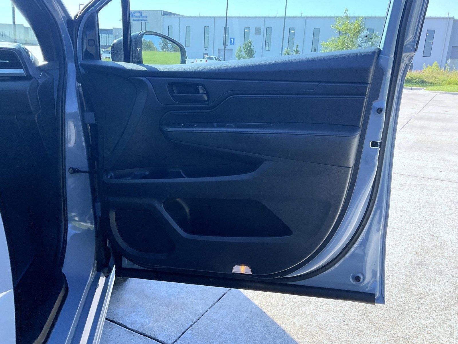 Used 2025 Honda Odyssey Sport-L image 17