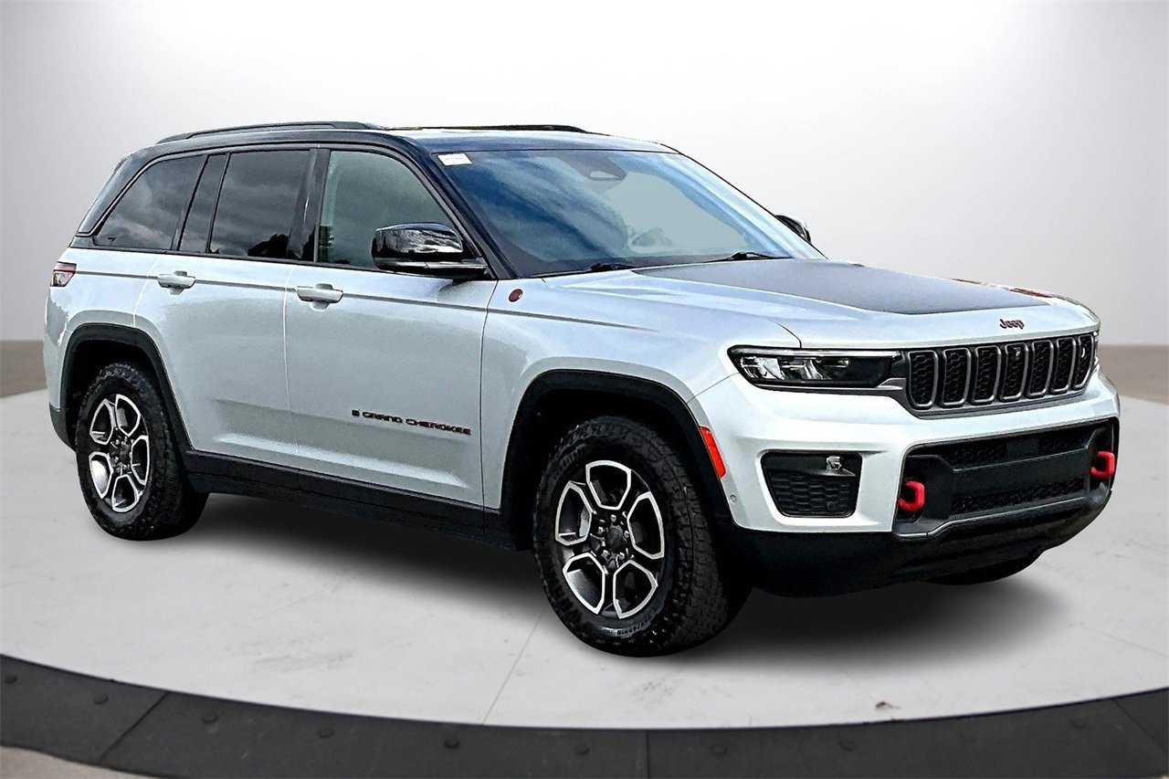 Certified 2022 Jeep Grand Cherokee Trailhawk w/ ADV Protech Group II