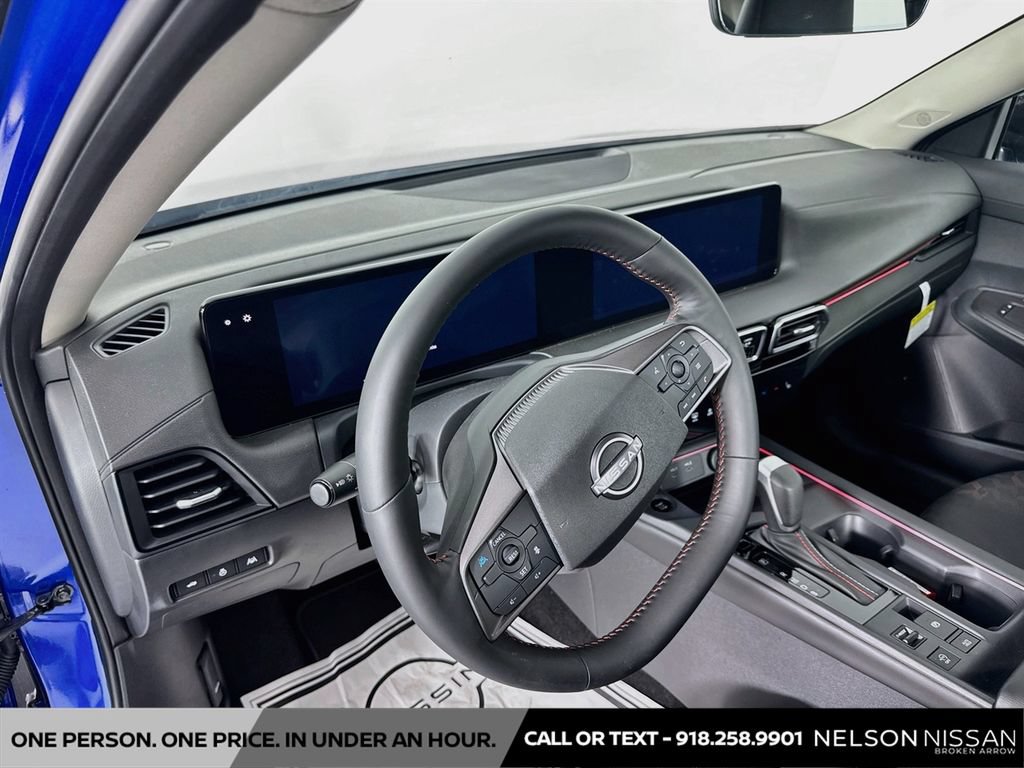 New 2026 Nissan Sentra SR w/ SR Premium Package FWD image 9