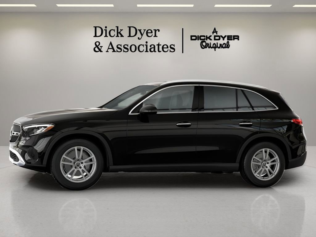 Used 2025 Mercedes-Benz GLC 300 GLC 300 image 25