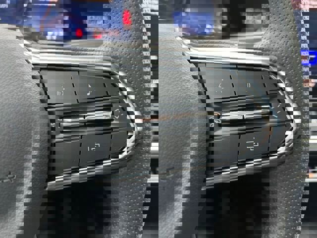 New 2026 Chevrolet Equinox EV LT image 24