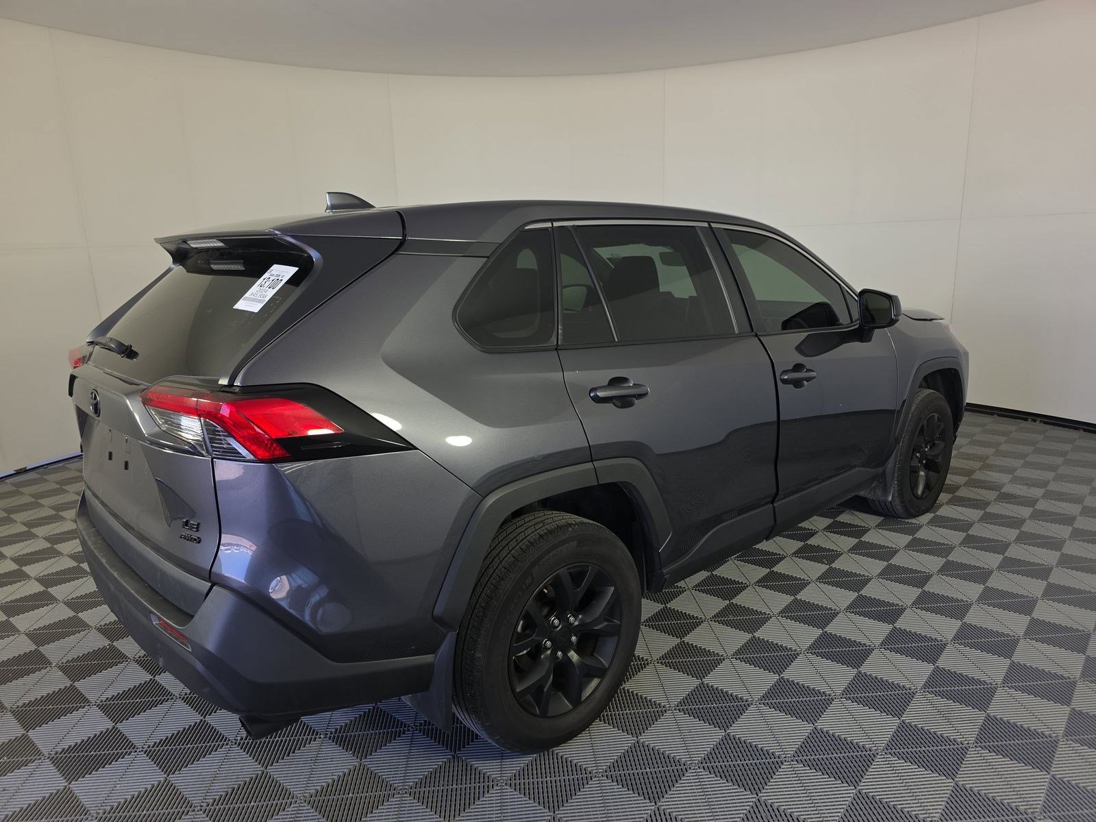 Used 2024 Toyota RAV4 LE AWD/4WD image 6