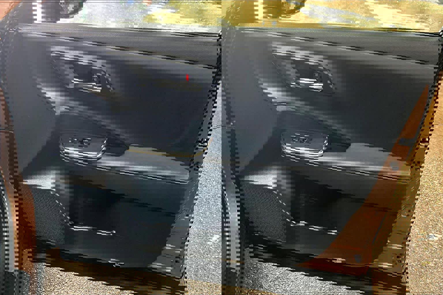 Used 2023 Toyota Crown Platinum image 22