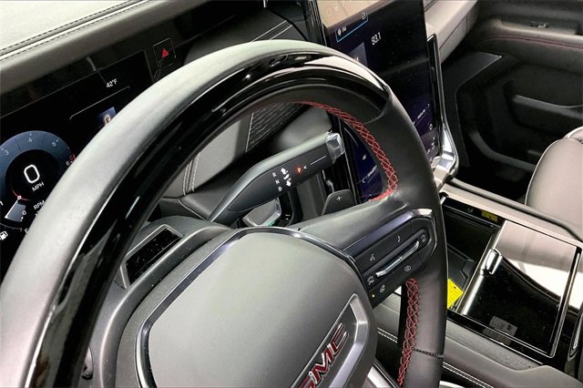 Certified 2025 GMC Yukon XL AT4 Ultimate image 16