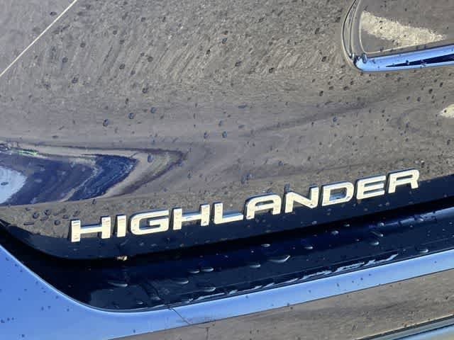 Used 2022 Toyota Highlander XSE AWD/4WD image 18