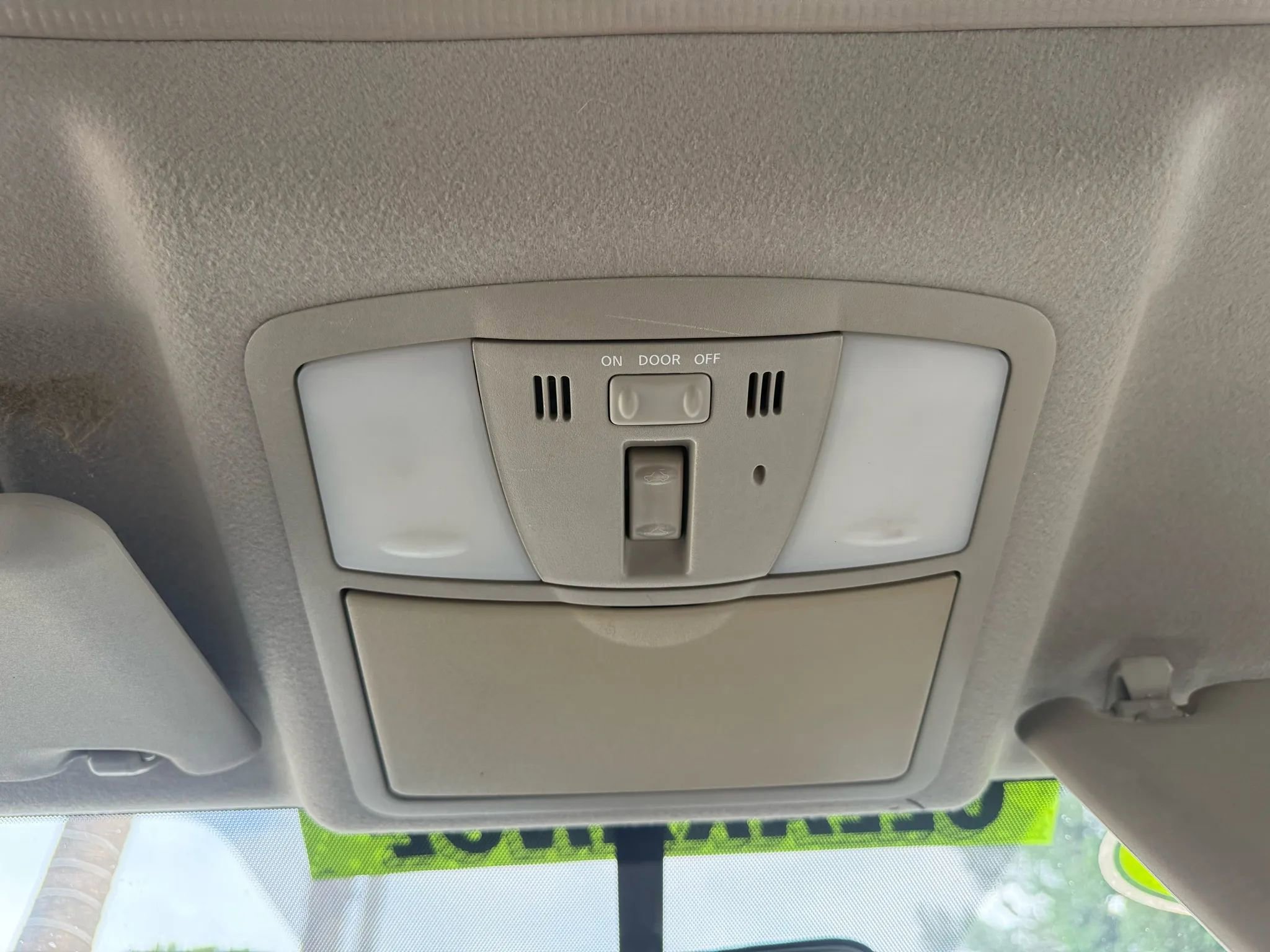 Used 2012 Nissan Rogue SV w/ Premium Pkg image 19